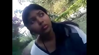 vid 20160429 pv0001 gulvanchi im hindi 21 yrs old beautiful hot and sexy unmarried girl’s boobs seen by her 23 yrs old unmarried lover in park sex porn video