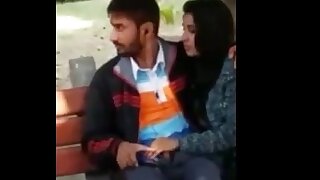 desi sexy girlfriend suking load of shit in parking-lot